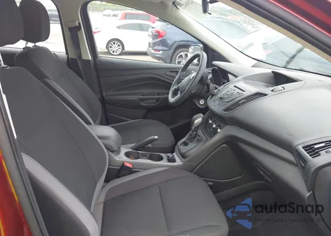 2015 Ford Escape S z USA, uszkodzony, nr VIN 1FMCU0F76FUC01503